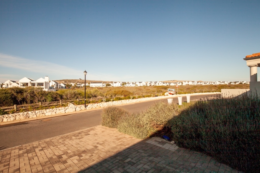 3 Bedroom Property for Sale in Calypso Beach Western Cape